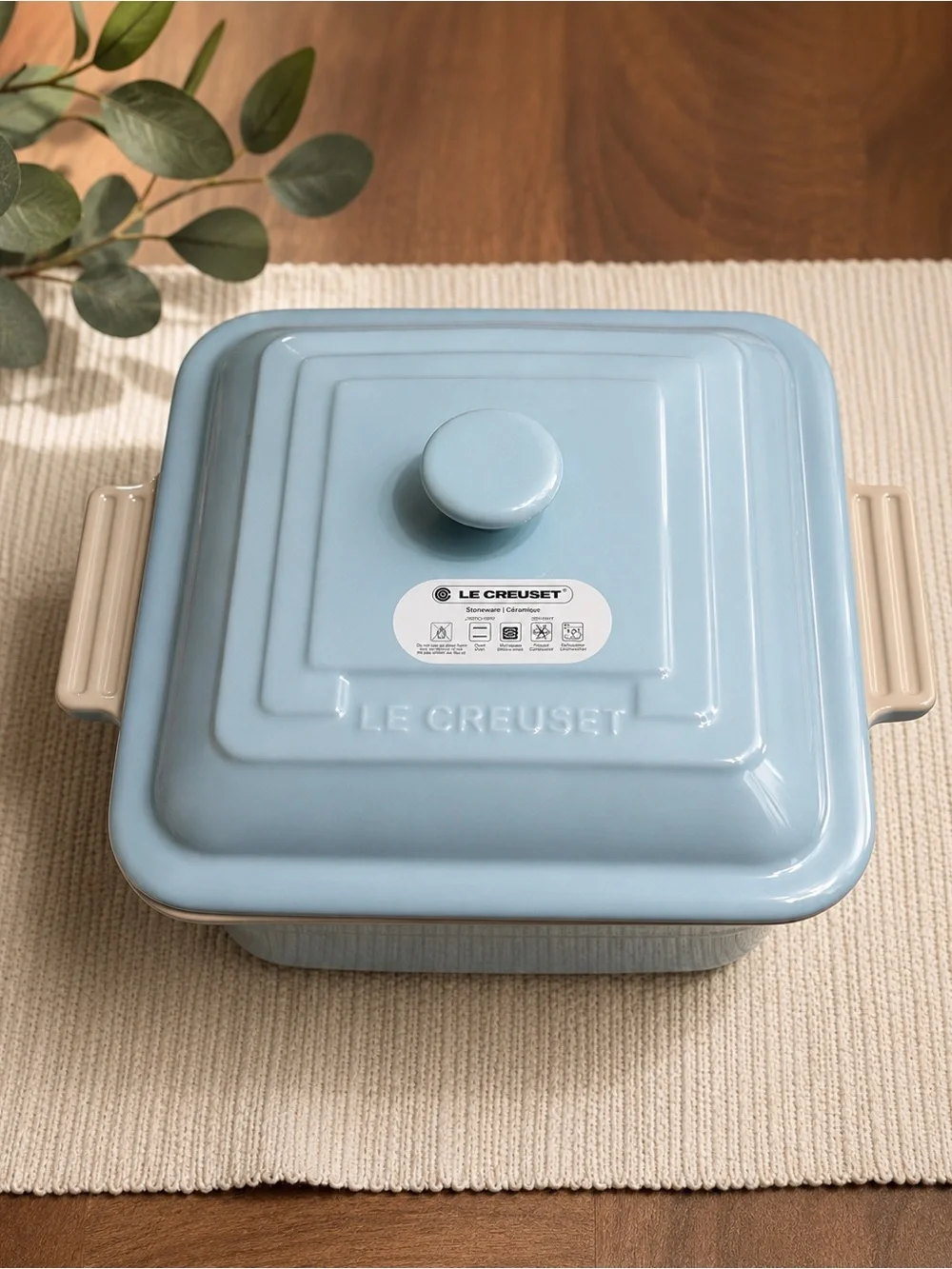 Le Creuset Stoneware Classic Square Baking Dish 23cm 3L with Lid Sky Blue
